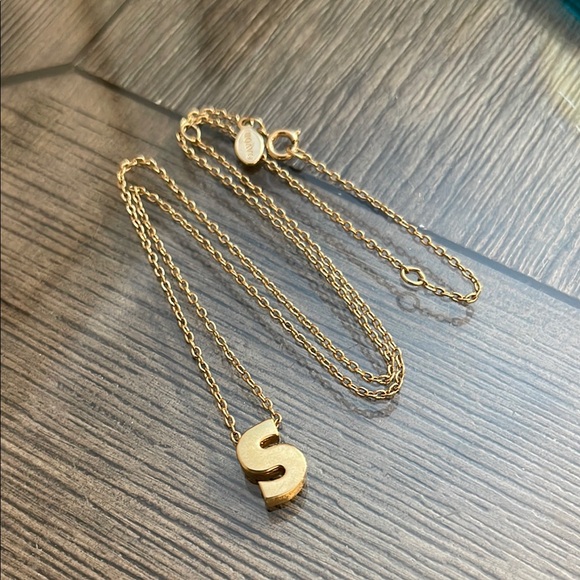 Vintage 1978 Avon “S” Initial Attraction Necklace, Gold-tone - Picture 14 of 15